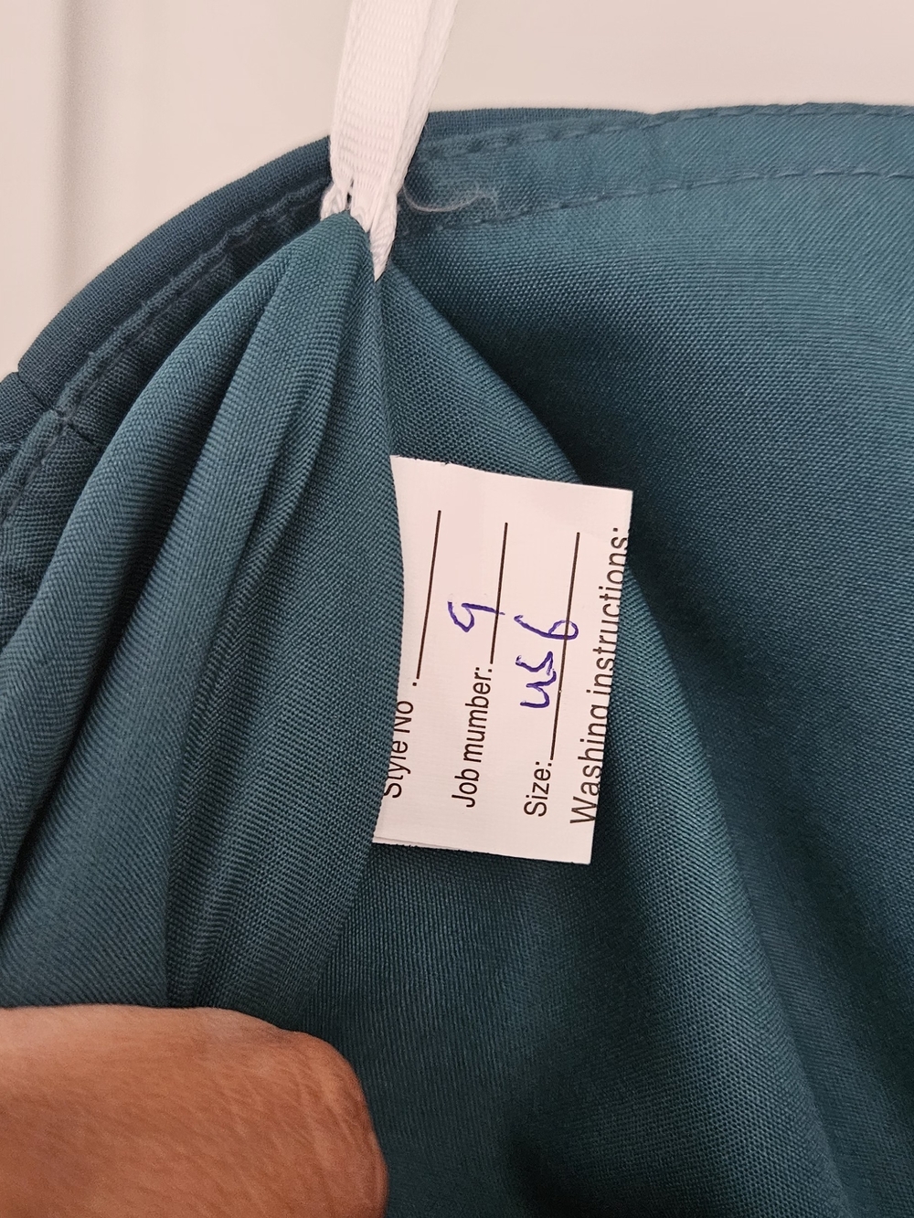 Teal Women's Wedding Dress - Elegant Sleeveless Design
